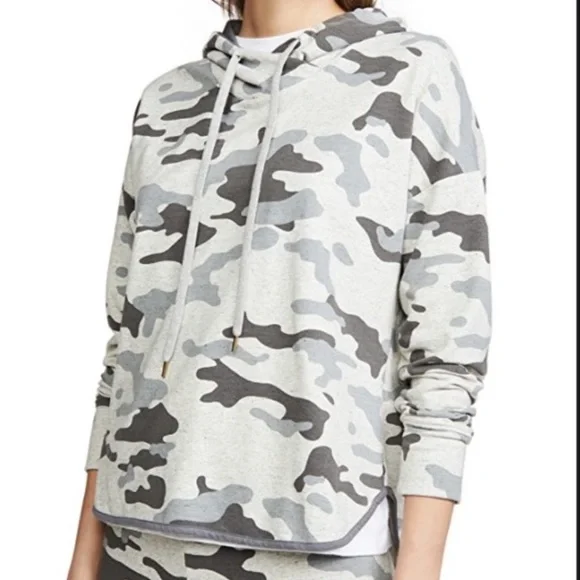 Sundry Camo Curved Hem Hoodie - Picture 6 of 7